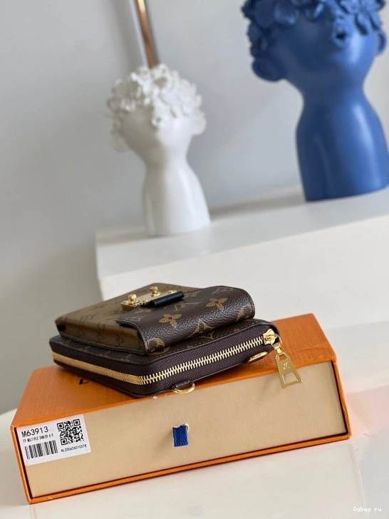 VERTICAL TRUNK LOUIS VUITTON 0817